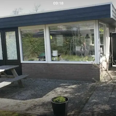 Vakantiehuis Lara Warmenhuizen Exterior photo